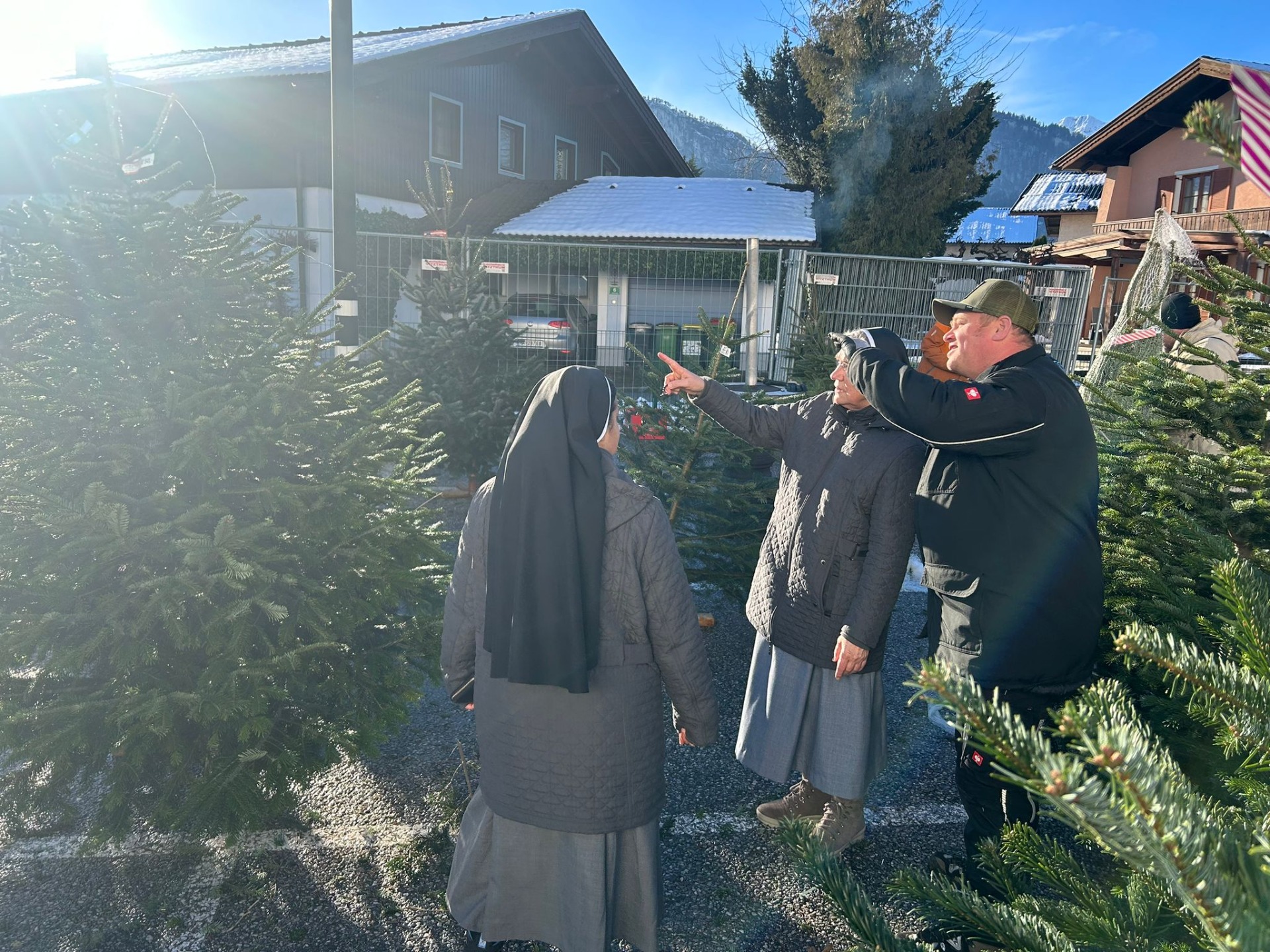 Christbaumverkauf an Nonnen in Oberalm